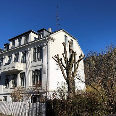 Rooms In Quiet White Villa Apartment Hortensiavej 8 On Frederiksberg C Copenhaga Exterior foto