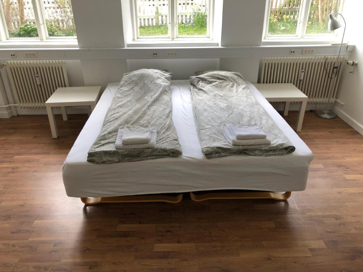 Rooms In Quiet White Villa Apartment Hortensiavej 8 On Frederiksberg C Copenhaga Exterior foto