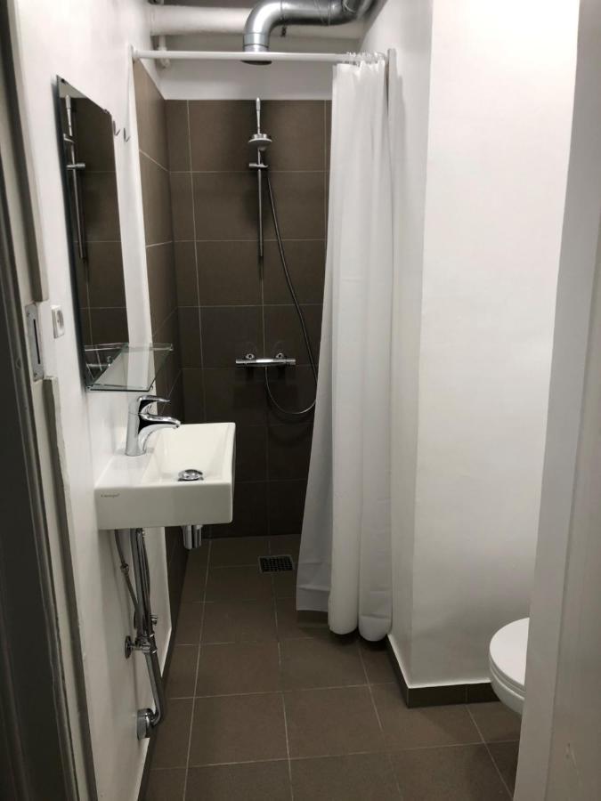 Rooms In Quiet White Villa Apartment Hortensiavej 8 On Frederiksberg C Copenhaga Exterior foto